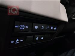 Toyota Sequoia
